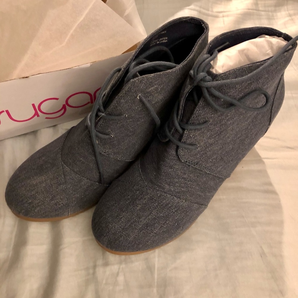 Sugar-Blue denim tonal canvas wedges